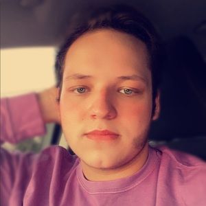 Meet your Posher, Logan